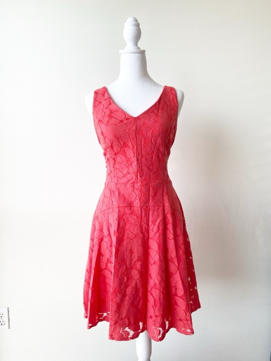 Maggy London Dresses & Skirts - Maggy London Fit & Flare Dress in Vibrant Coral Pink Size 10